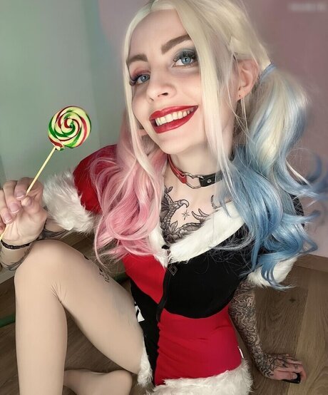 mara quinzel erotic pornstar img