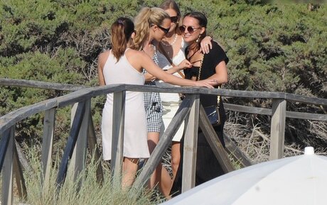 petite wife onlyfans porn picture