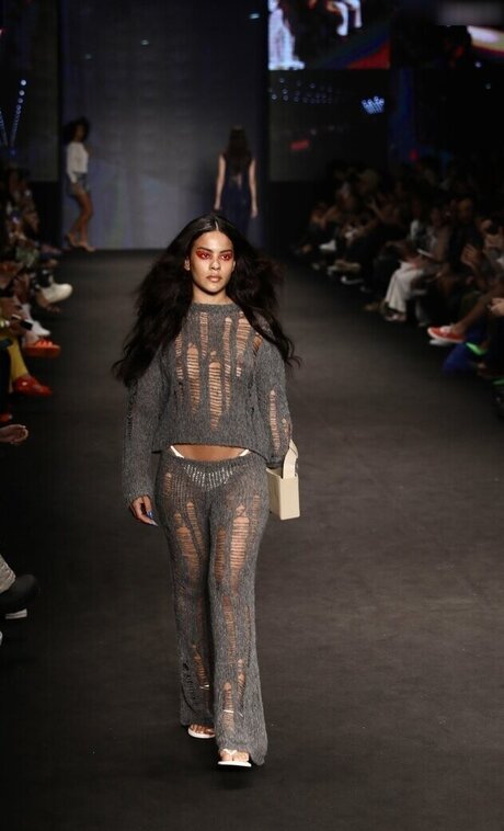 curvy shemale onlyfans hot nude gallery