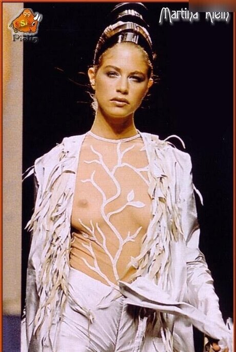 OOPS International actress img