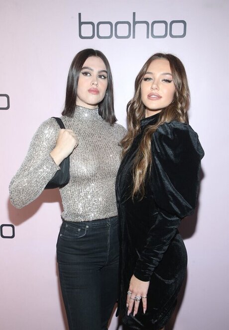 chicks with dicks onlyfans art naked pics