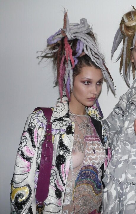 OOPS International nude model galleries