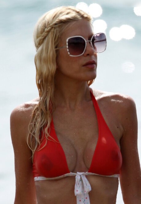 licking onlyfans adult archive