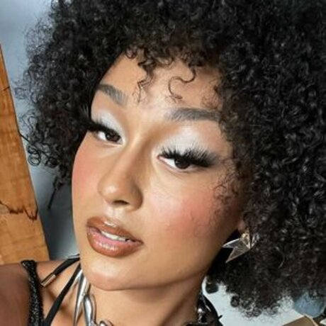 veondremitchell model pretty pics