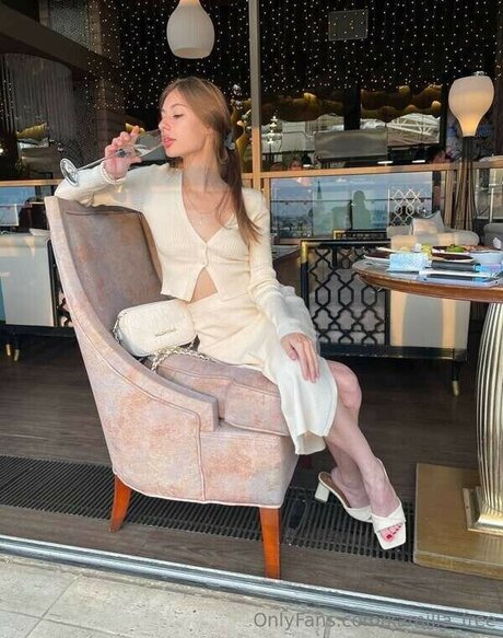 kamilla vanilla naked model pics