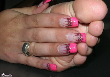 mirror selfie onlyfans pornographic archive