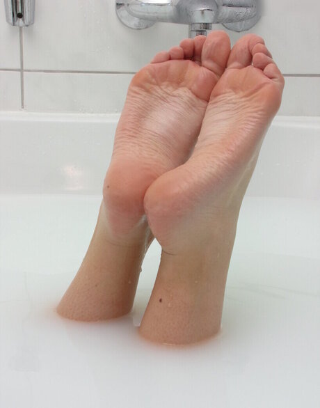 big areolas onlyfans nudes images