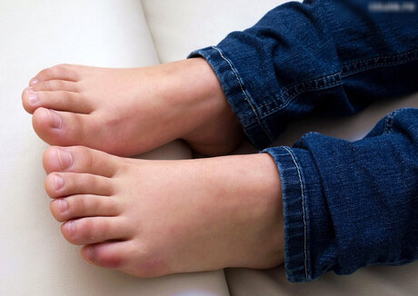 skinny asian teen onlyfans top pic