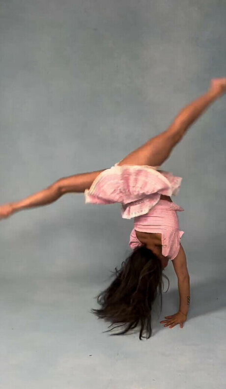 money onlyfans naked image