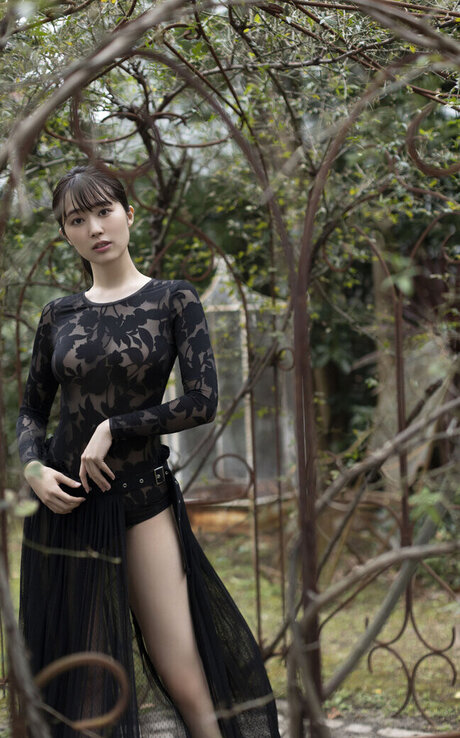 Mariri Sugimoto high quality model images