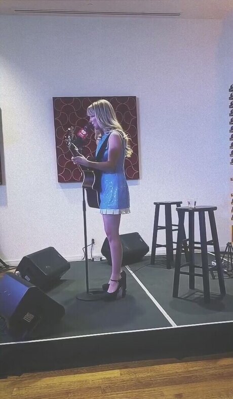 redhead fuck onlyfans hot sexy images