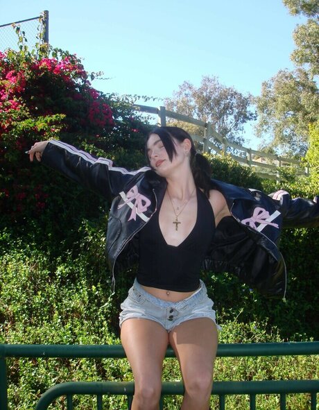 Aly Jade star adult pics