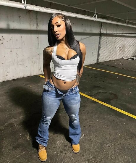 Jada Thorpe erotic actress photos