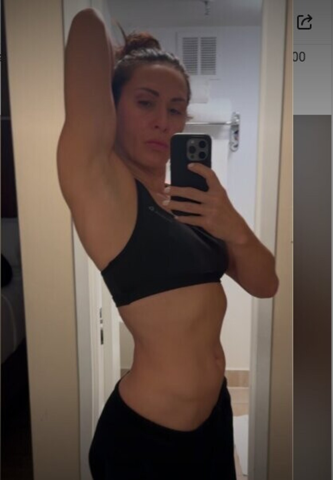 Cat Zingano model naked picture