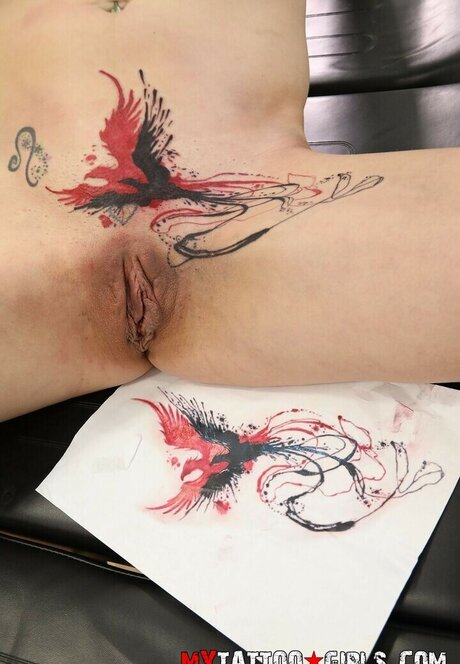 Leah Luv nude model pictures