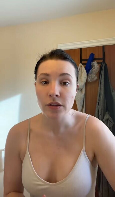 milf yoga onlyfans hd pic