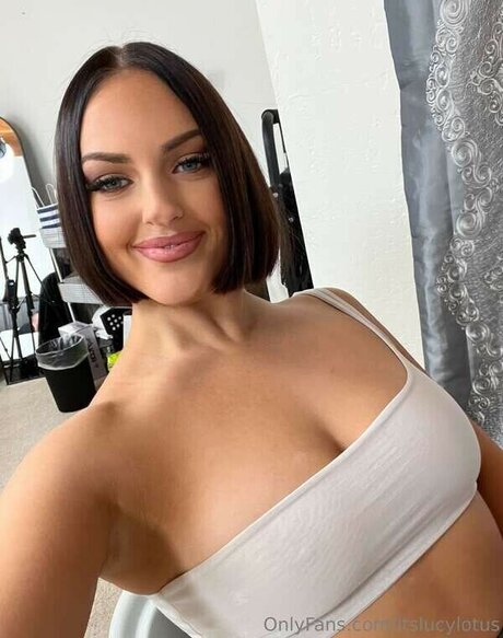 Lucy Lotus xxx star archive