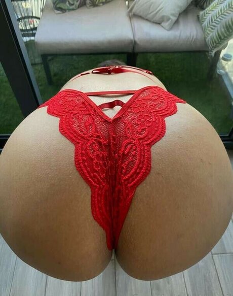 Jenbrasil xxx model gallery