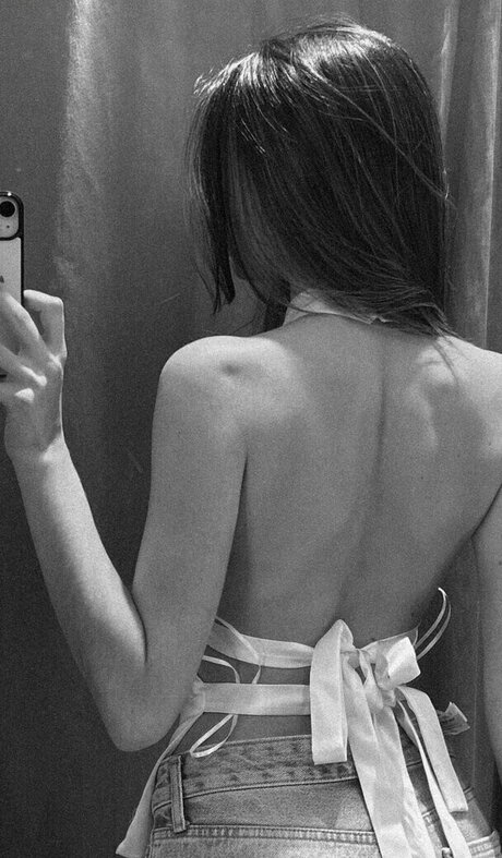 Francisca Simoes art model picture