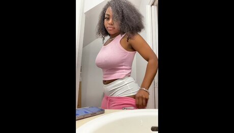 Colormebarbiee pornstar sex image