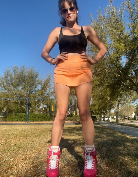 Felicia Thornsbury model adult image