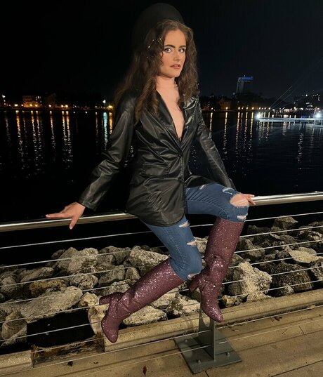 Felicia Thornsbury art pornstar photos