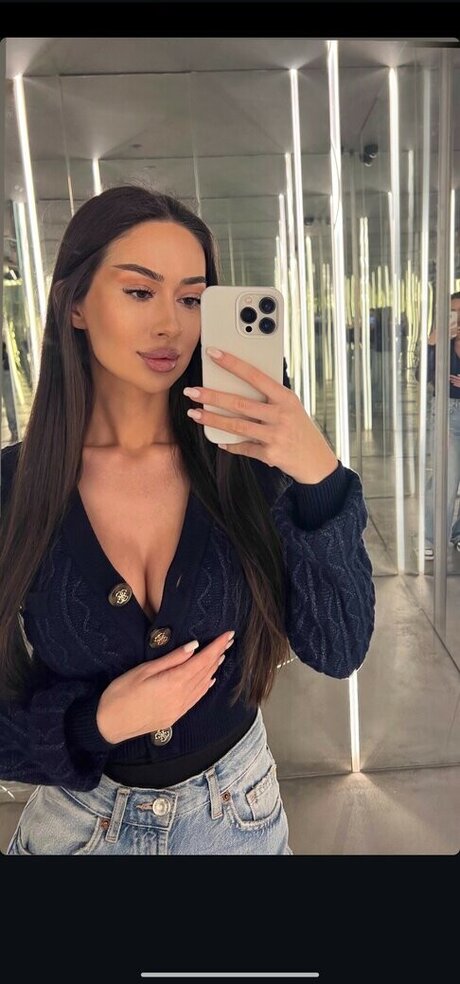 Irinavakarov top actress pic