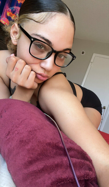 cherryizzyy porn actress archive