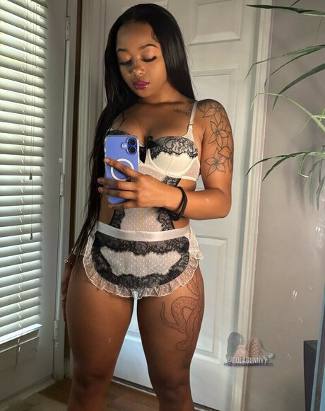 shemale fucks girl onlyfans art nude pics