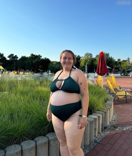 endlich zufrieden model free picture