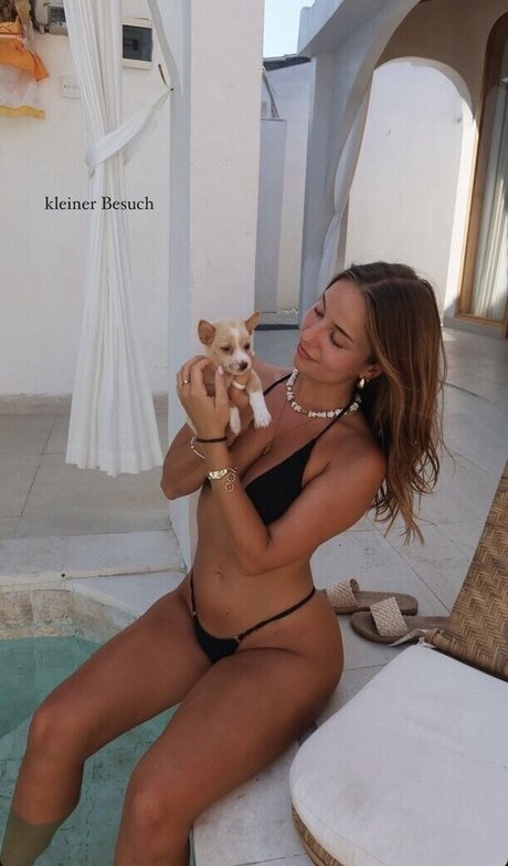 fansly onlyfans nude gallery