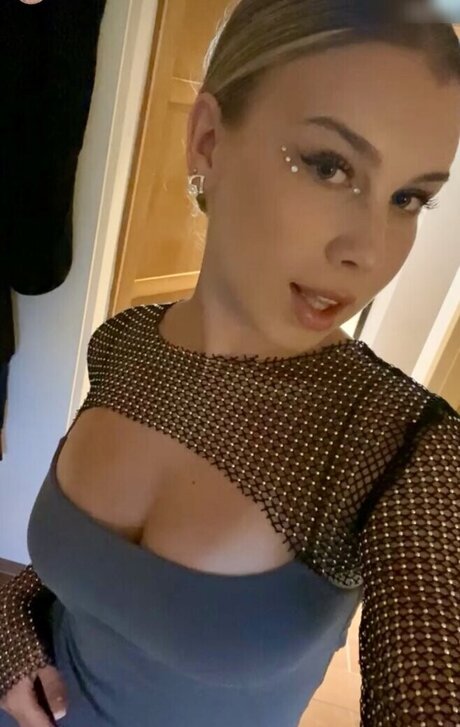 celinajoyy best actress galleries