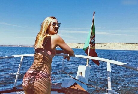 face onlyfans beautiful naked img