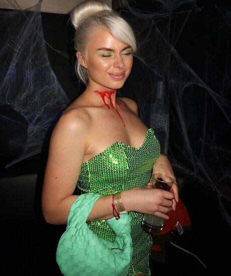 teen solo onlyfans beautiful xxx picture