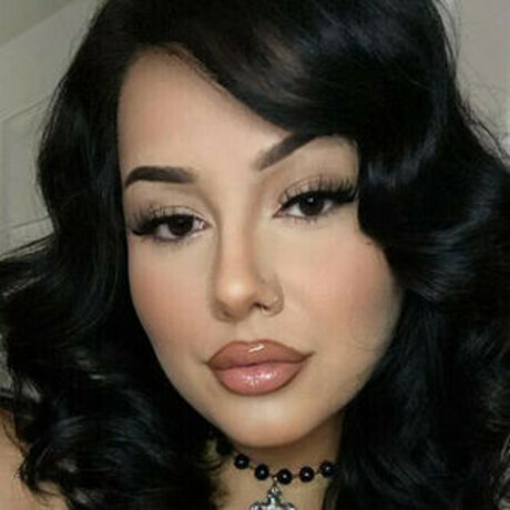 airiamoxo free model photos