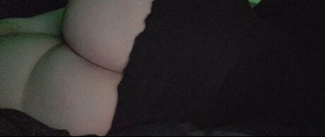 Blazingoth nude model images