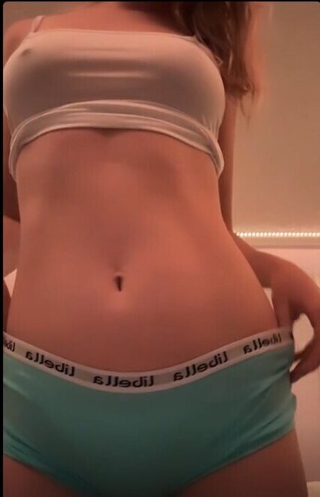 Emily xx naked star gallery