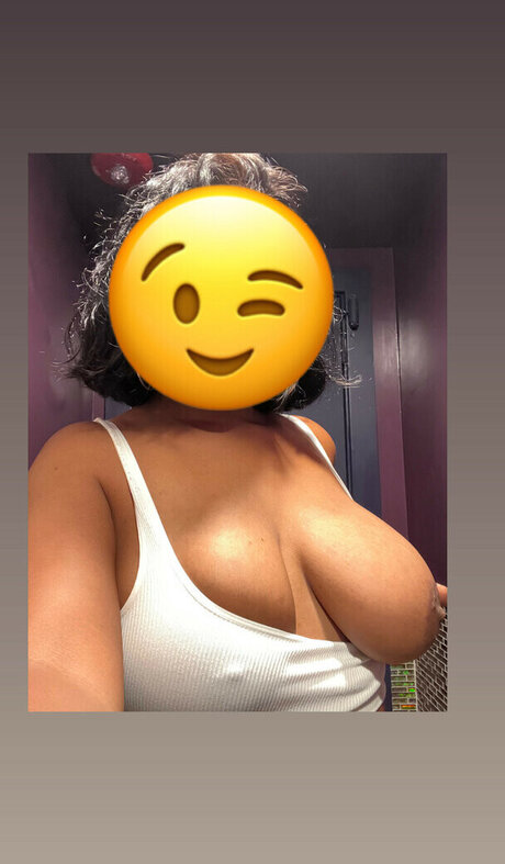 Juicy Couture star pictures