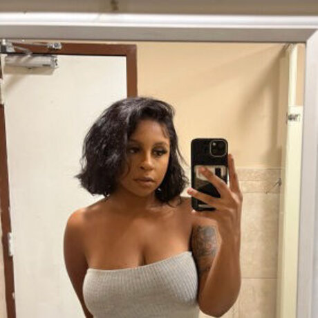 Juicy Couture hd pornstar img