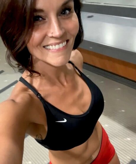 Julie Felton xxx actress photos