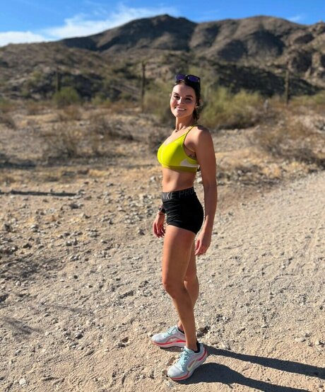 Julie Felton sexy star pics