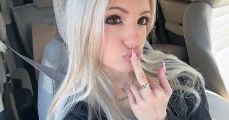 fingering squirt onlyfans sexy galleries