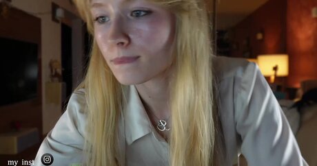 BestBlondiiecb actress gallery