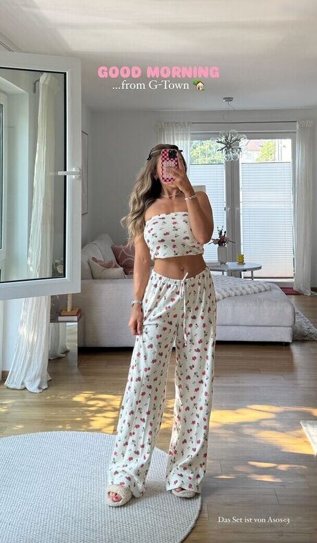 influencer girls onlyfans hot sexy img