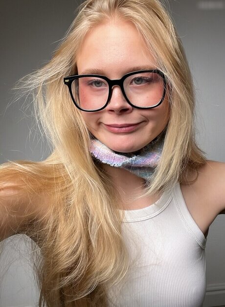 Marieejoan star porn pic