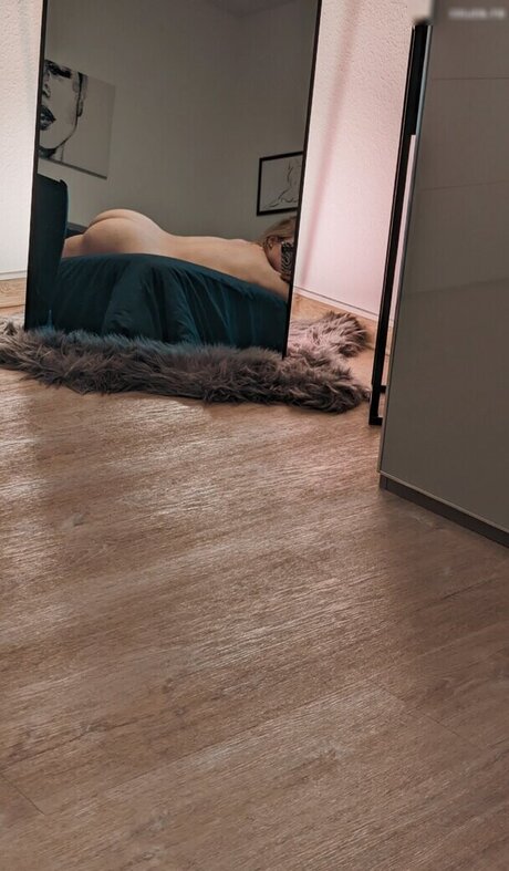 neeviliciouz sex actress img