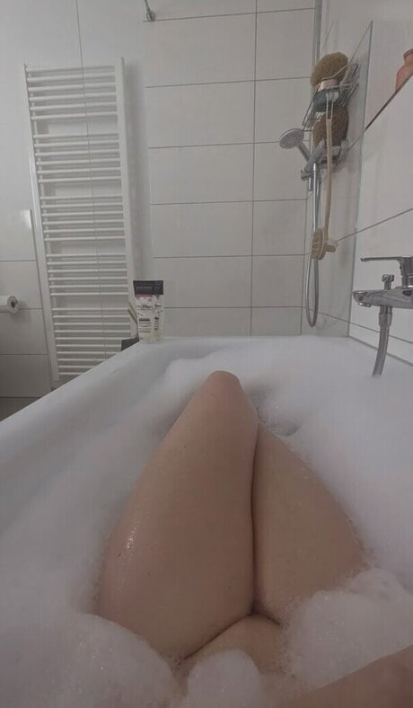 neeviliciouz nice actress photo