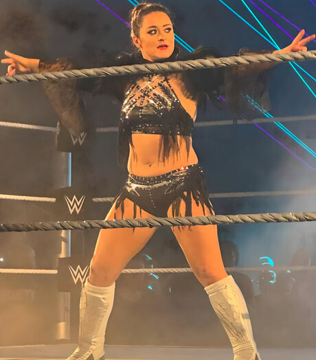 Lyra Valkyria star porn galleries