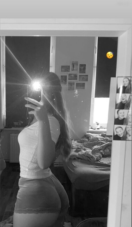 aileen slf model adult gallery