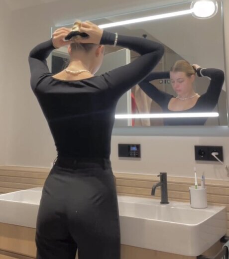 lesbian massage onlyfans free nude img